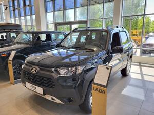 LADA Niva Travel