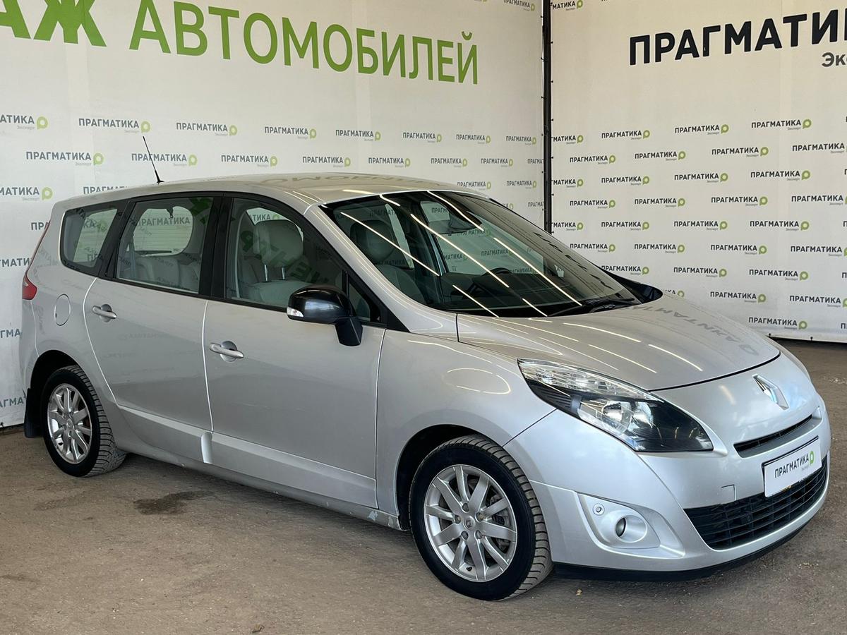 Купить Renault Grand Scenic с пробегом Минивэн, 2011 г.в., цвет Серебряный  - по цене 940000 у официального дилера Прагматика в Пскове - 26605