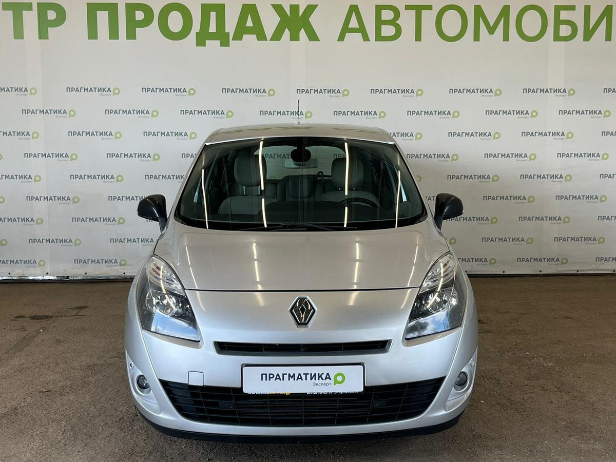 Купить Renault Grand Scenic с пробегом Минивэн, 2011 г.в., цвет Серебряный  - по цене 940000 у официального дилера Прагматика в Пскове - 26605