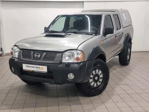 Nissan NP300